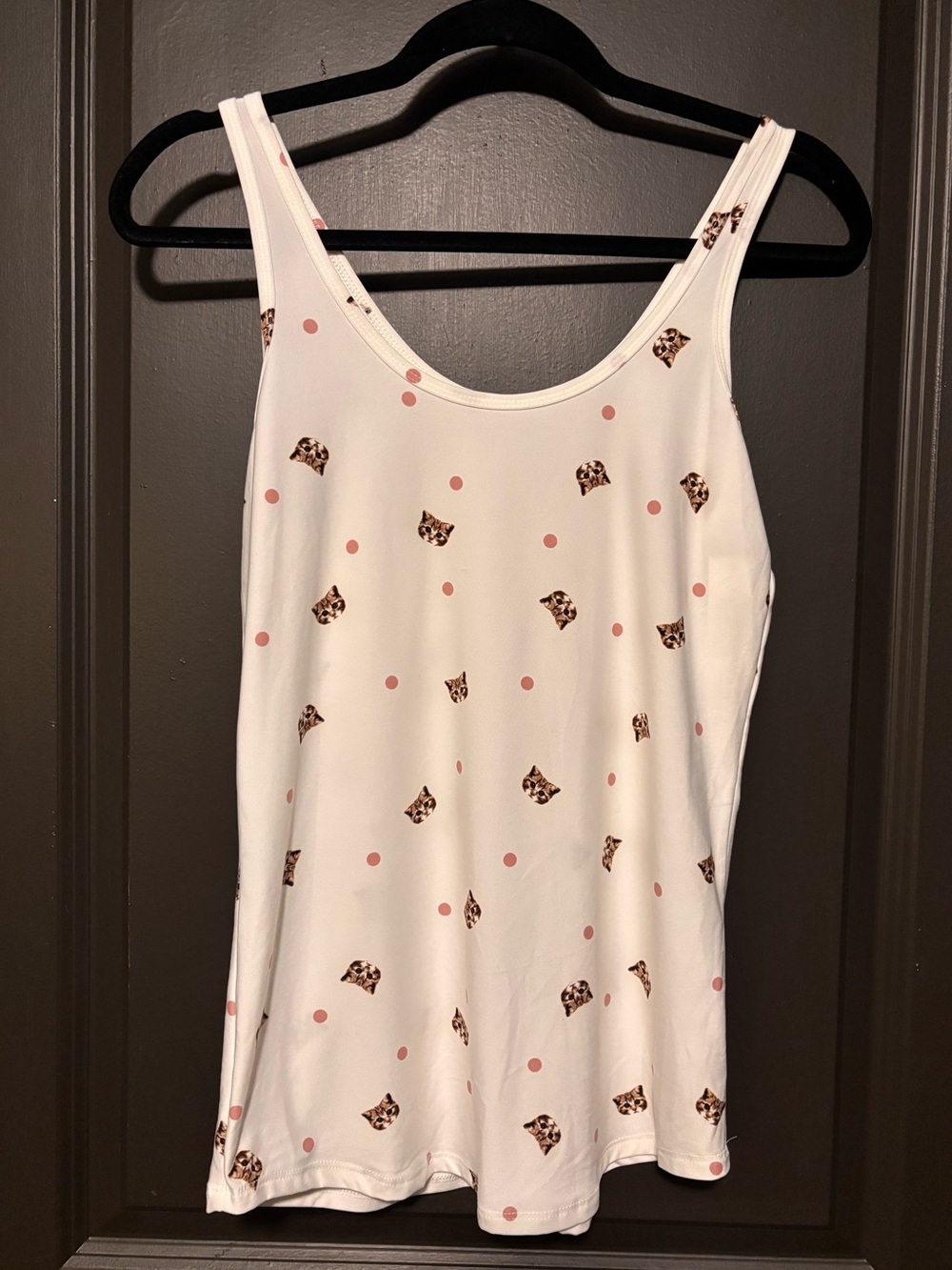 NWT! Cat-Patterned No Boundaries White Tank Top